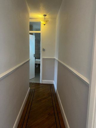 14, Capel Gardens, Pinner photo 4