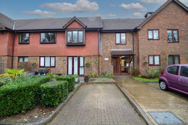 1-bed house on Flat 10, The Gables Ransom Close, Watford, £130,000