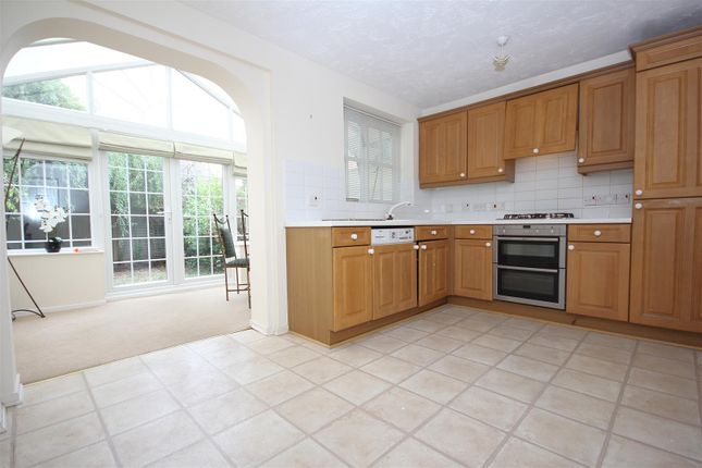 12, Rosemary Gardens, Fareham photo 4