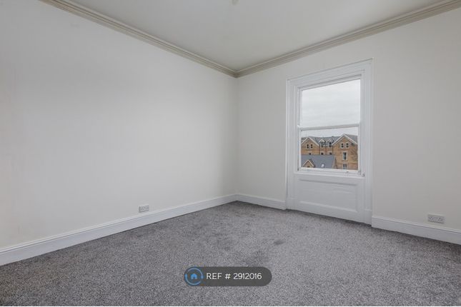 Flat, Westwood, Scarborough photo 4