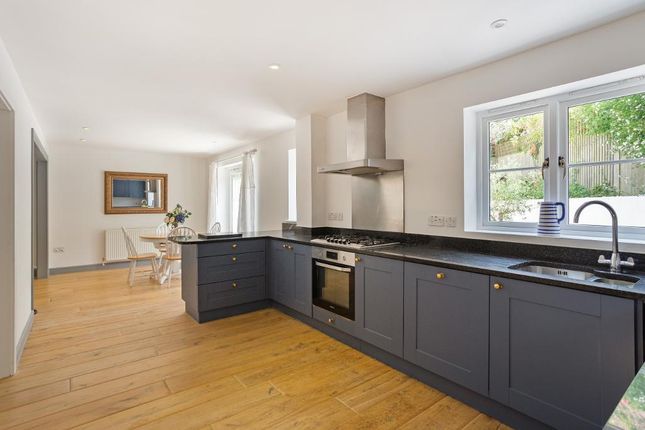Pear Tree Cottage, Talbot Road, Hawkhurst photo 2