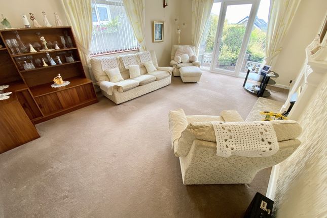 10, Garnlwyd Close, Swansea photo 2