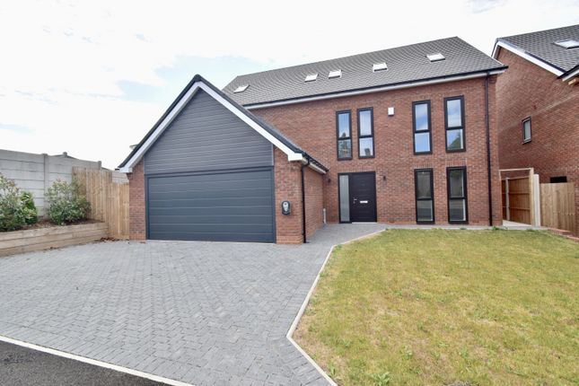 Cleves Gardens, Aylestone Meadows, Leicester, Leicestershire, Le2 8Dn