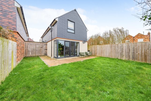 Link-detached house for sale in Queens Head Close, Aston Cross, Tewkesbury, Gloucestershire