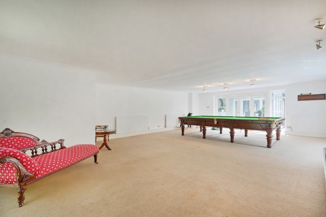 Snooker Room