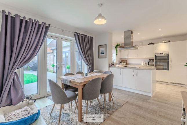 2, Bellflower Road, Wimborne photo 2