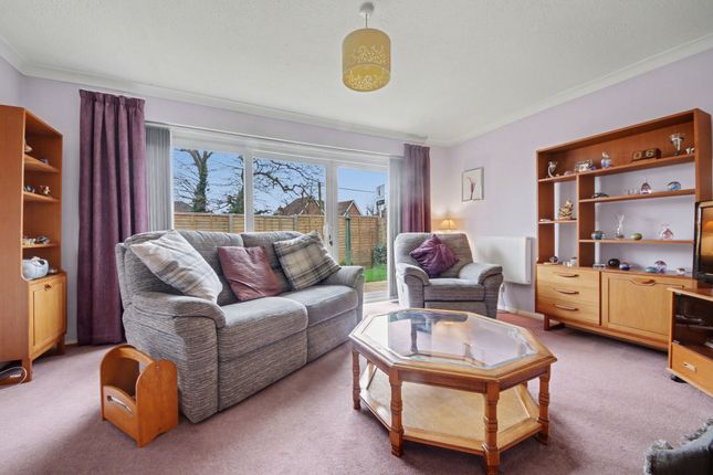 2 Cunningham Avenue, Southampton photo 4