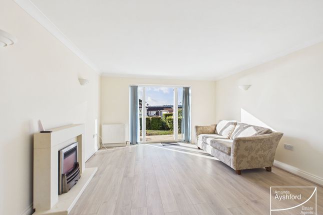 Flat 1, Bosuns Point, Paignton photo 3
