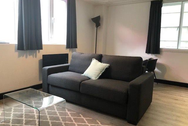 Flat to rent in North John Street, Liverpool
