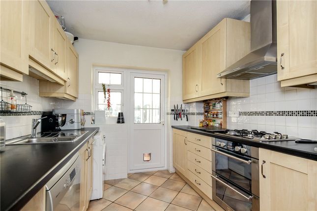 23, Willow Way, Oxfordshire photo 2