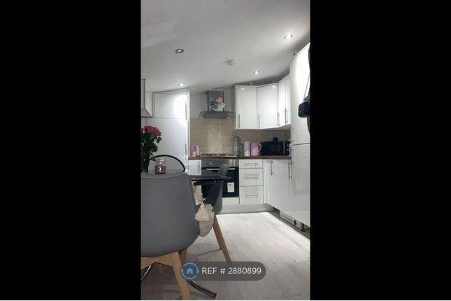 Flat, Seaview Court Pier Approach, Walton On The Naze photo 2