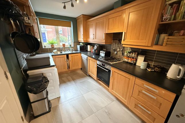 5, Leighton Way, Belper photo 3