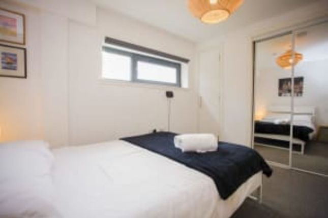 Flat to rent in Hill Street, Glasgow