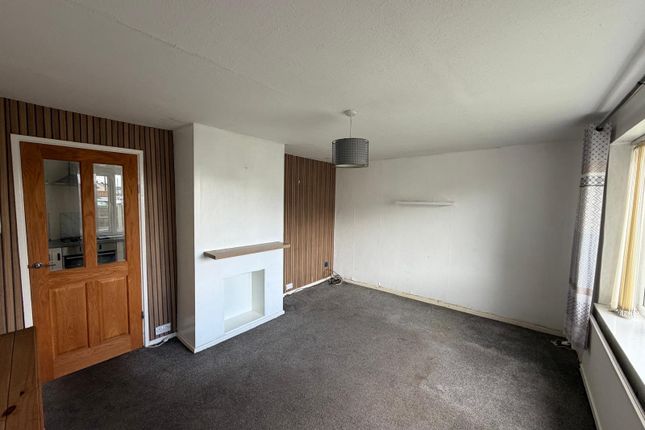 72, Crewe Road, Castleford photo 5