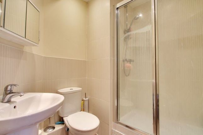 119 Albion Way, Edenbridge photo 4