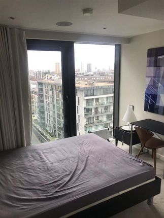Flat to rent in Sterling Mansions, Leman Street, London