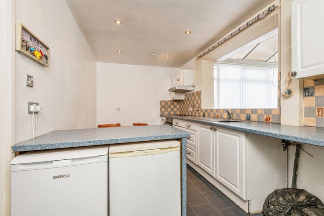 Terraced house for sale in Longfield Grove, Pudsey