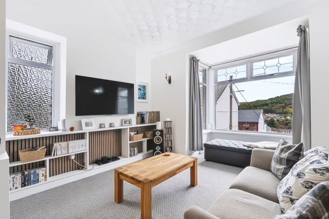 37 Jestyn Street, Porth photo 4