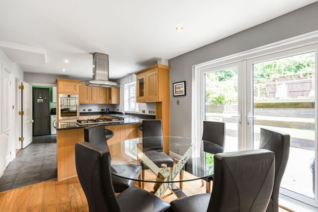 9, Grayling Court, Berkhamsted photo 4