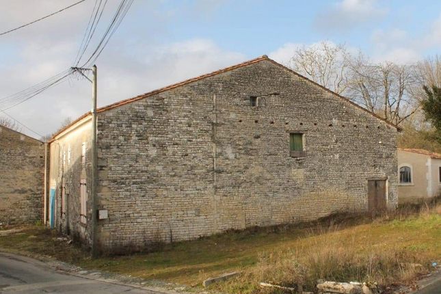 Thumbnail Barn conversion for sale in Prignac, Poitou-Charentes, 17160, France
