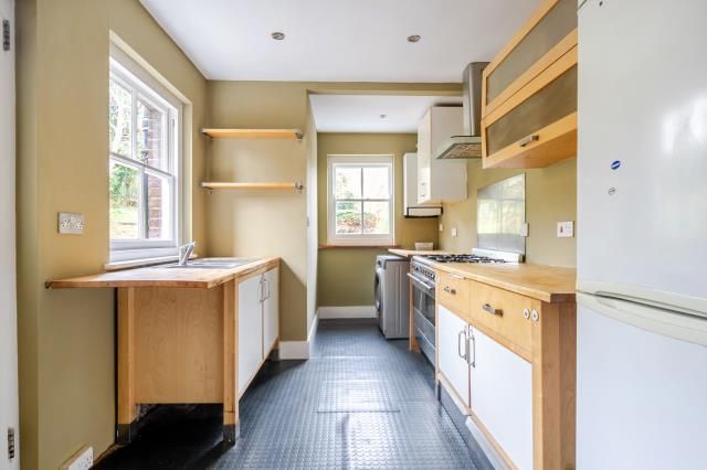 27, Alma Road, Chesham photo 4