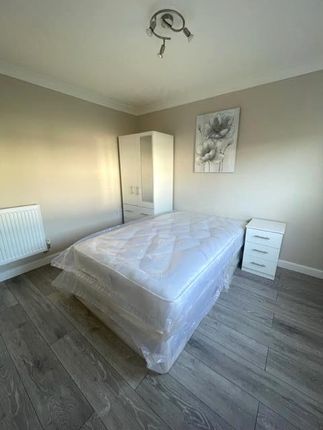 Thumbnail Room to rent in Second Avenue, Canvey Island