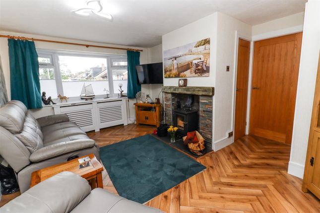 8, Robey Drive, Eastwood photo 5