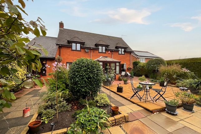 3 Burrington Drive, Stoke-On-Trent photo 4