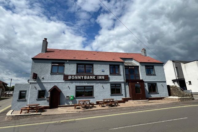 Thumbnail Pub/bar for sale in Bonnybank, Leven