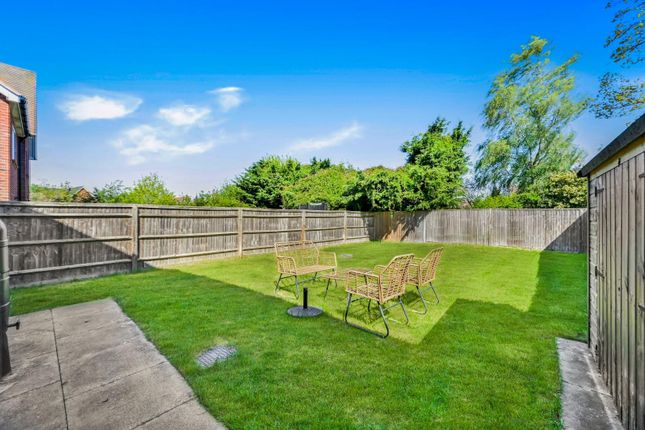 27, Deer Park View, Braintree photo 4