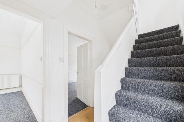 14, Stretton Avenue, Wallasey photo 3