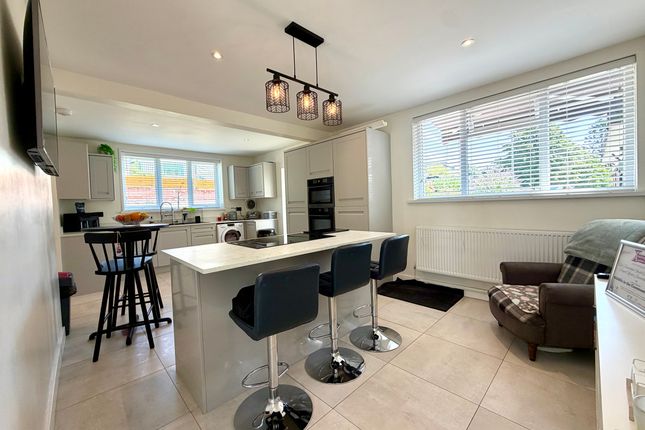 3 Alexandra Avenue, Merthyr Tydfil photo 4