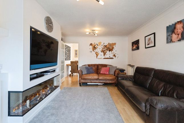 6, Saint Cuthberts Fold, Lancashire photo 2