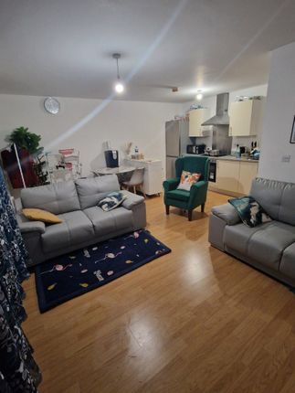 Apt 48, Ladywell Point, Salford photo 4