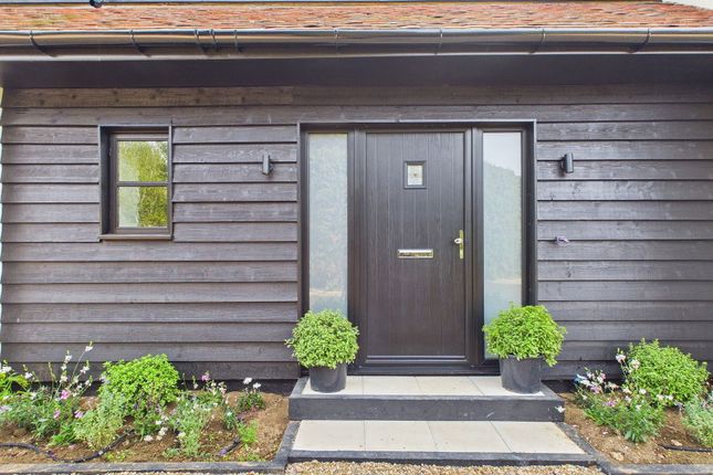 Woodview, Oxhey Lane, Watford photo 2