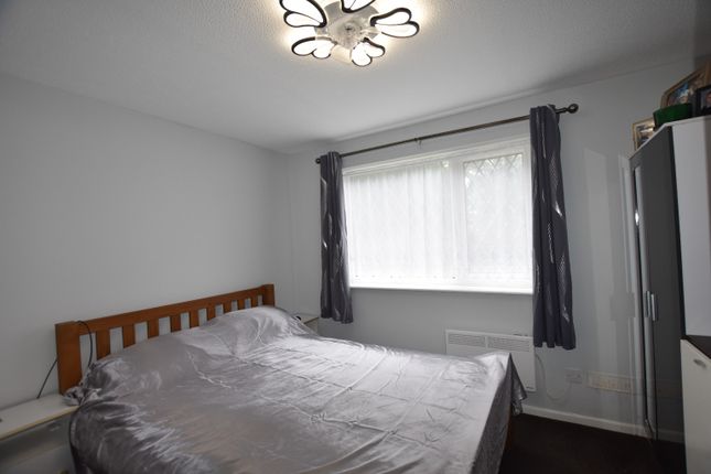 11, Somerville, Peterborough photo 4