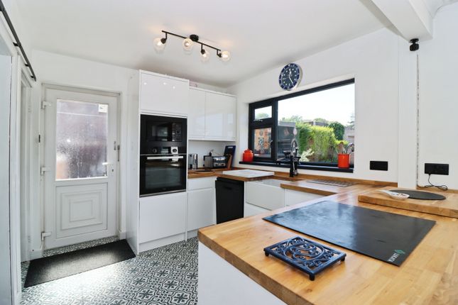 22, Parkhouse Road, Chesterfield photo 3