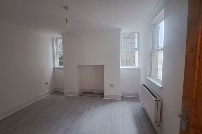 36, Llandeilo Road, Ammanford photo 3
