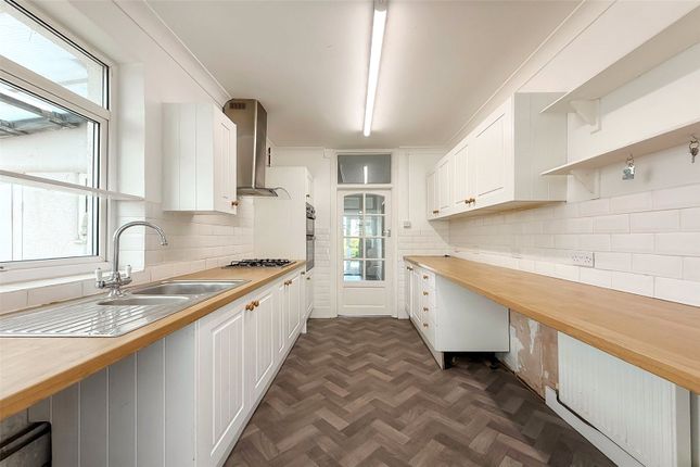 14, Cornwall Road, West Sussex photo 4