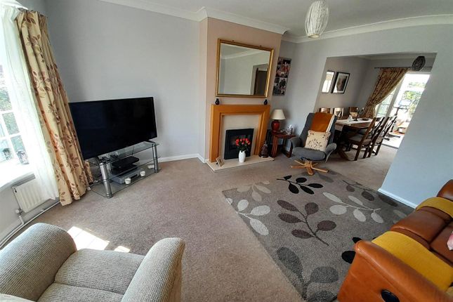 91, Hilltop, Llanelli photo 4