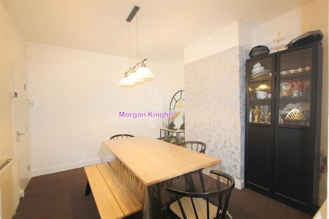 5, Wall End Road, East Ham photo 4