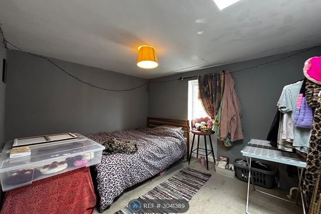 Flat, Hill St Totterdown, Bristol photo 3