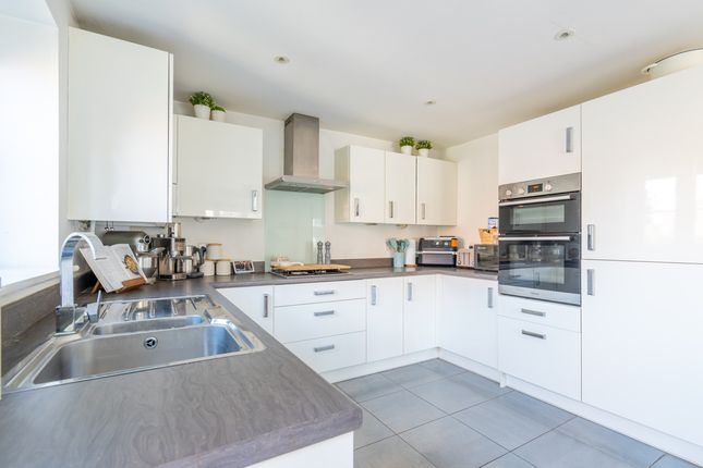 3, Clement Dalley Drive, Kidderminster photo 4