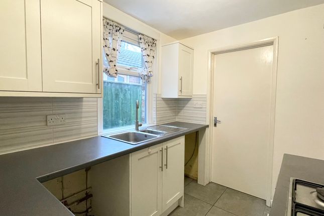 8, IPSWICH photo 5