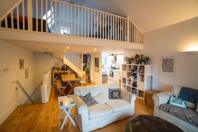Thumbnail Flat to rent in Dryden Close, Clapham