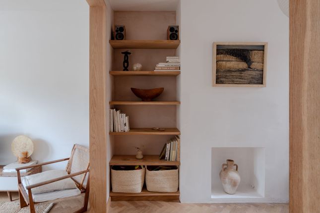107 Farmer Road, London photo 4