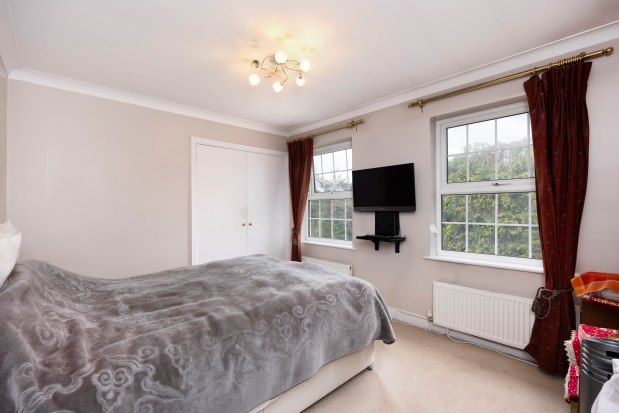 Property to rent in Amblecote, Cobham