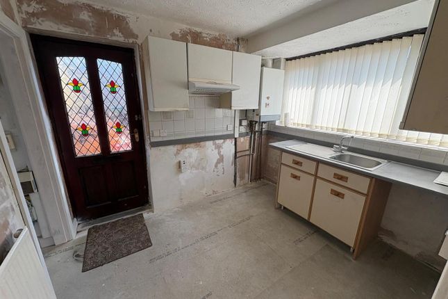 9, Hill Street, Cleckheaton photo 3