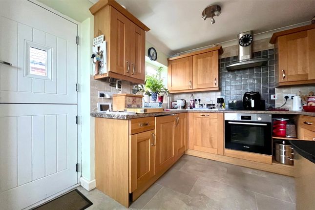 12, Duncan Close, Derbyshire photo 4