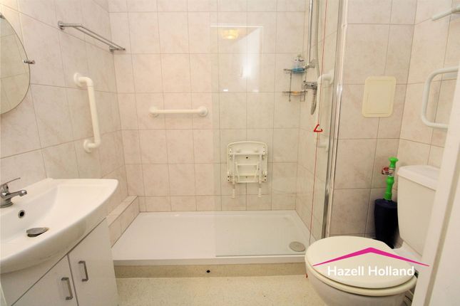 Flat 11, Kennett Court, Oakleigh Close, Swanley photo 4